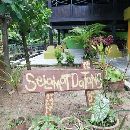 Homestay Warisan Bonda Masjid Tanah/Melaka エクステリア 写真