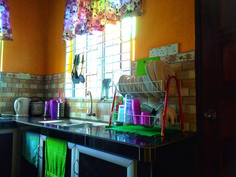 Homestay Warisan Bonda Masjid Tanah/Melaka エクステリア 写真